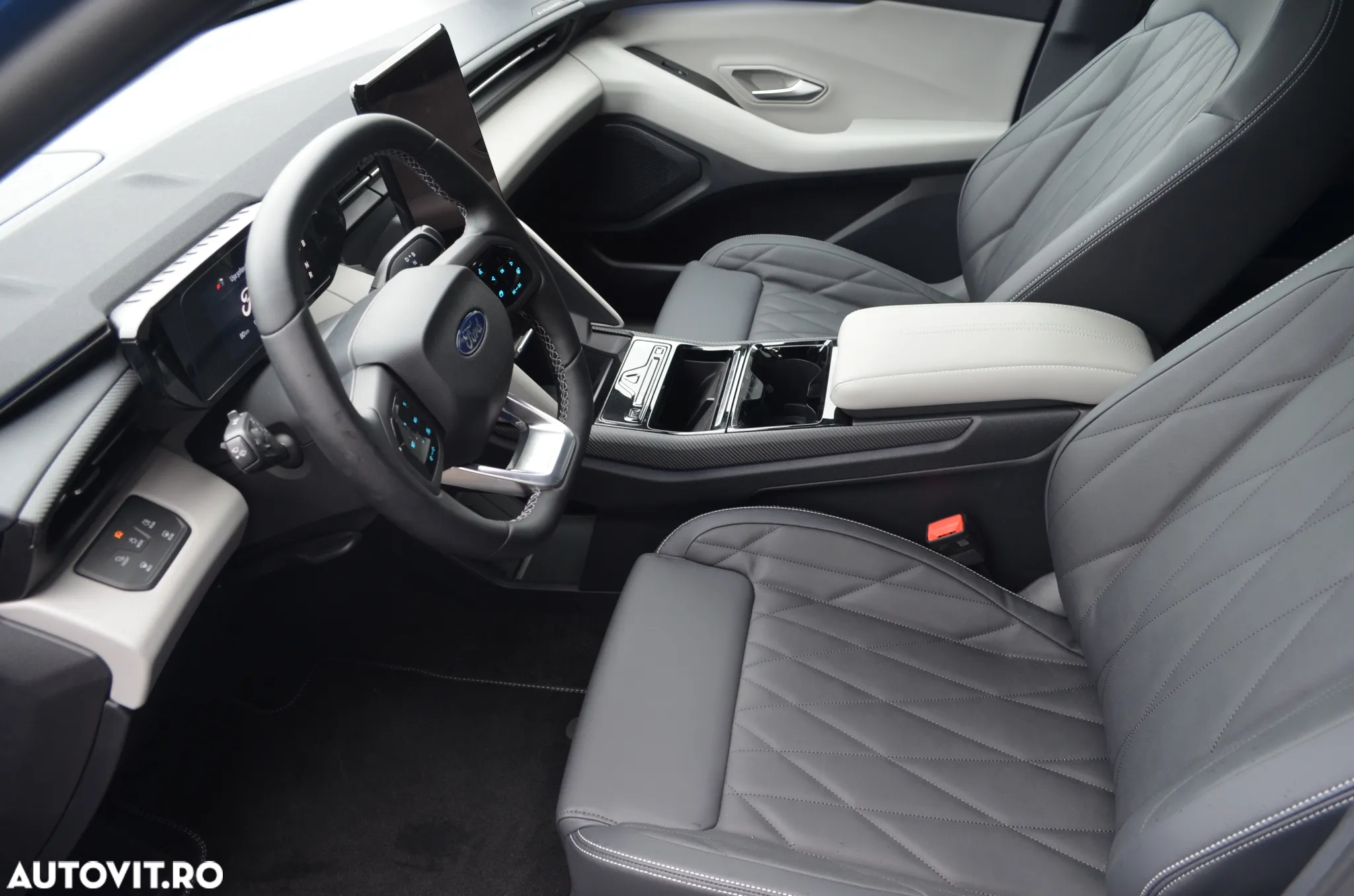 Ford Explorer AWD 79 kWh Extended Range Premium - 7