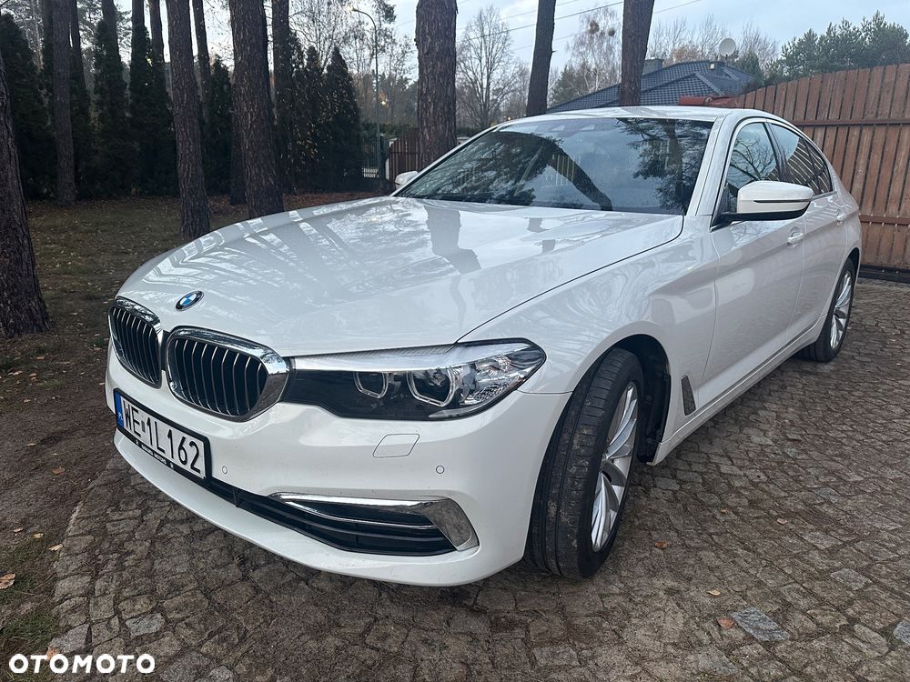 BMW Seria 5 520d xDrive Luxury Line - 3