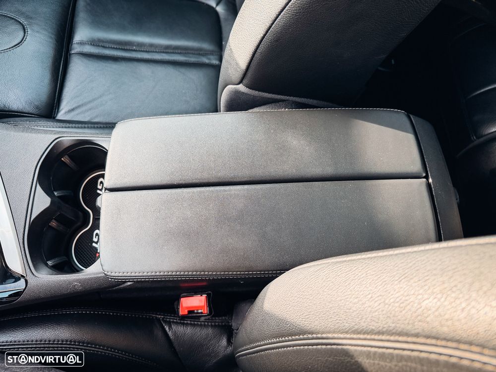 Peugeot 3008 BlueHDi 130 Stop & Start EAT8 Allure - 17