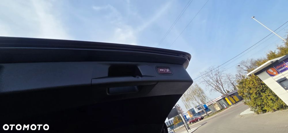 Mercedes-Benz Klasa E 220 d 9G-TRONIC - 35