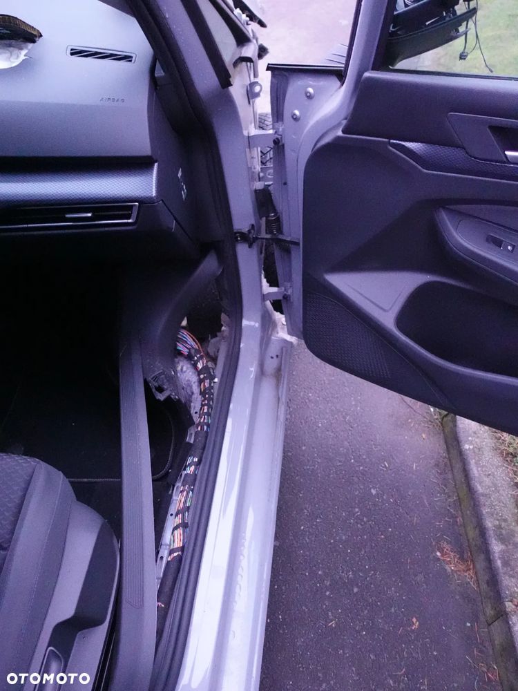 Volkswagen Golf 1.0 TSI OPF United - 15