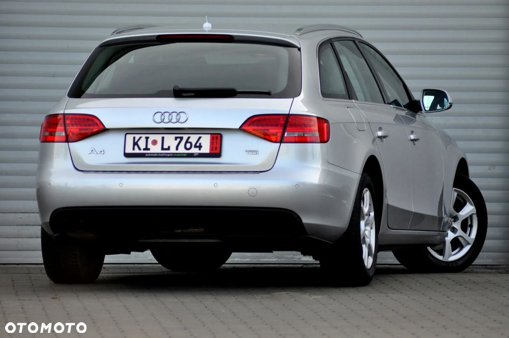 Audi A4 Avant - 6