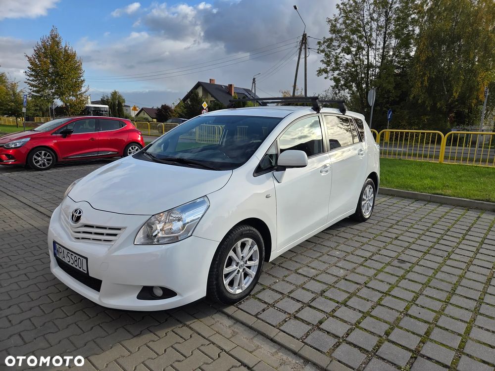 Toyota Verso 2.0 D-4D - 11