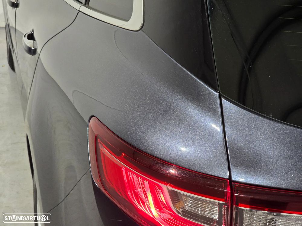 Renault Mégane Sport Tourer 1.3 TCe Limited - 30