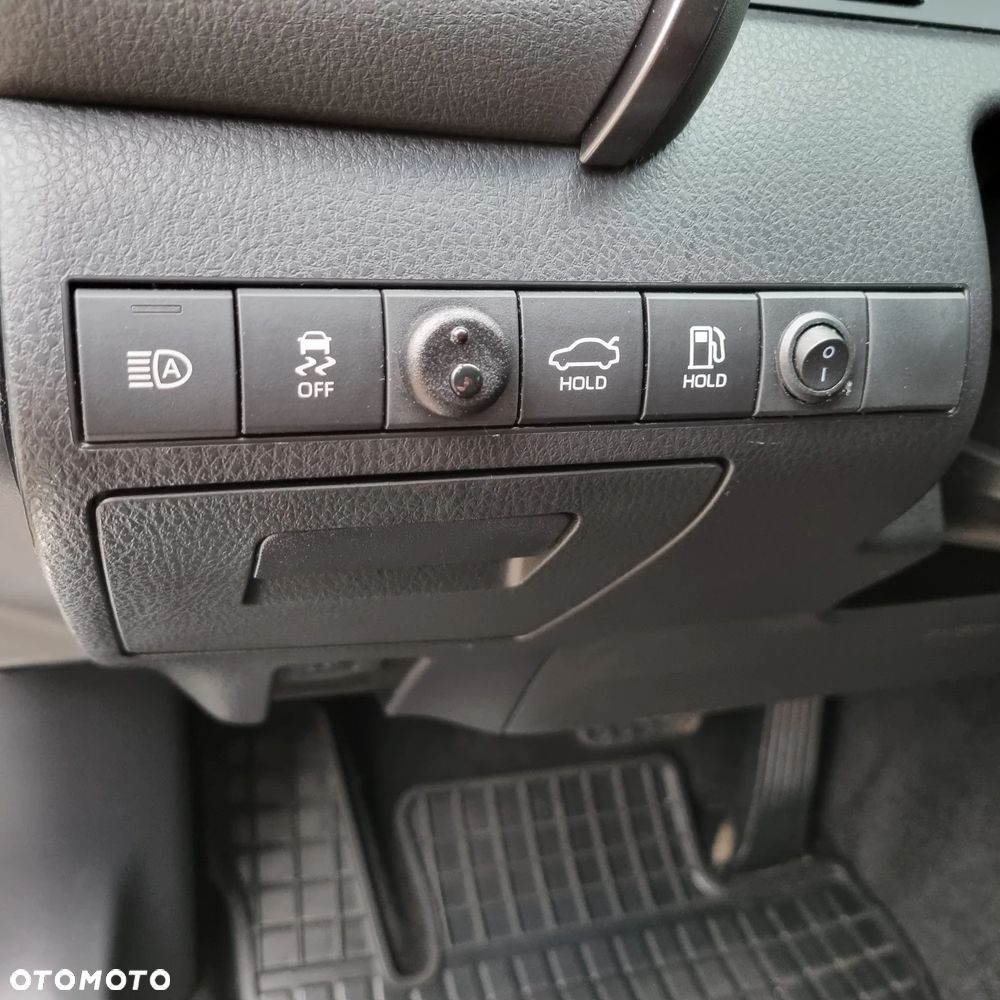 Toyota Camry 2.5 Hybrid Prestige CVT - 14