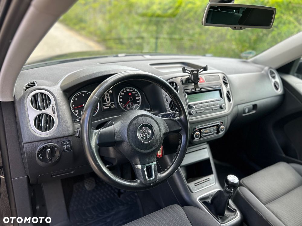 Volkswagen Tiguan 2.0 TDI DPF BlueMotion Technology Exclusive - 28