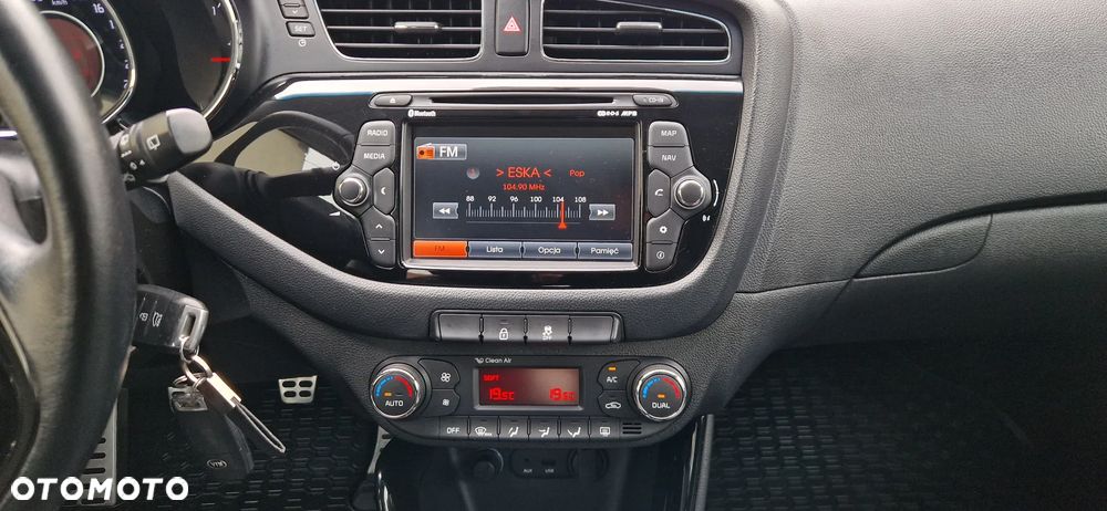 Kia Ceed 1.6 GDI L Business Line - 25