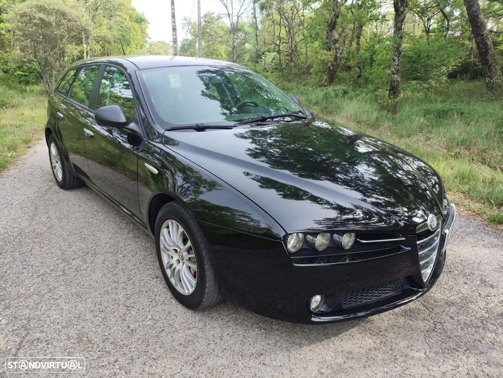 Alfa Romeo 159 Sportwagon 1.9 JTDm 16V Elegante - 3