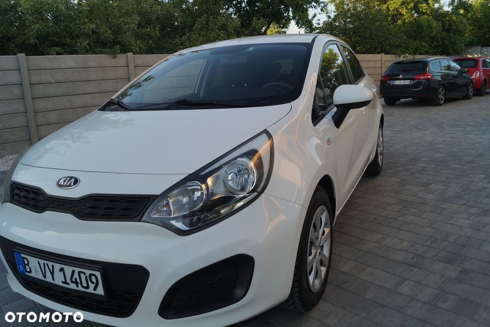 Kia Rio 1.2 Edition 7 - 13