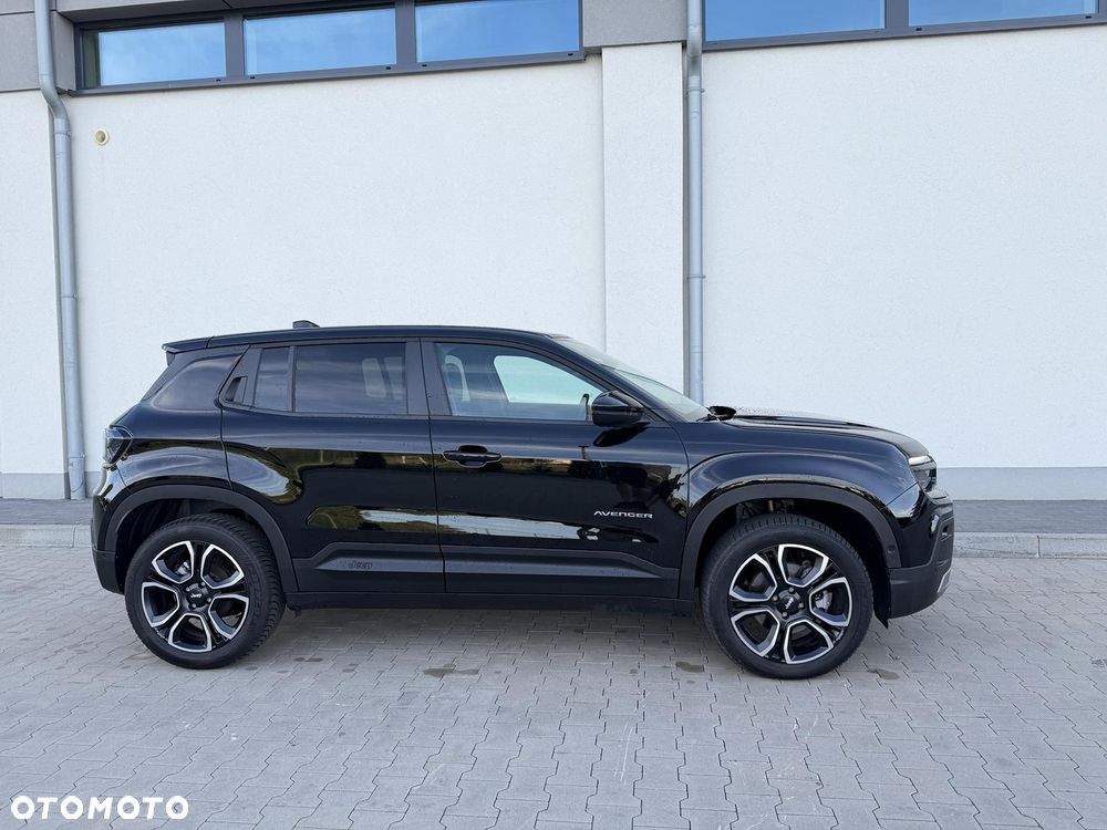 Jeep Avenger 1.2 T3 mHEV Summit Winter Edition FWD eDCT6 - 16