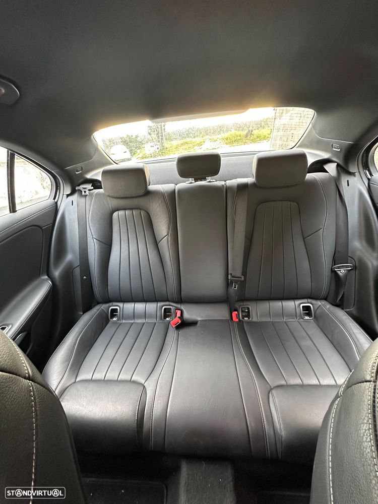 Mercedes-Benz A 250 Limousine e 8G-DCT Progressive - 19