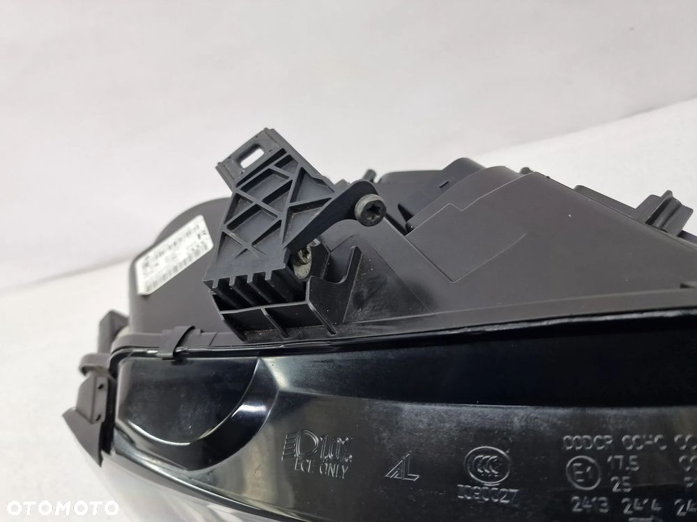AUDI A4 B8 8K0 07- PRAWA LAMPA PRZEDNIA PRZÓD XENON + LED , NR 8K0941004C , NR AUKCJI LA515 - 10