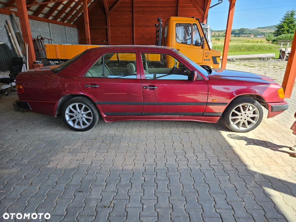 Mercedes-Benz W124 (1984-1993) - 2