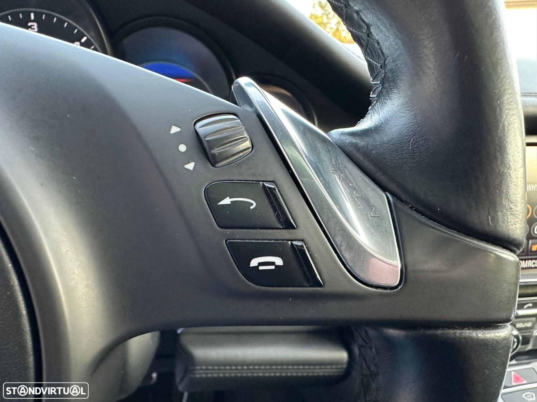 Porsche Panamera Standard - 41