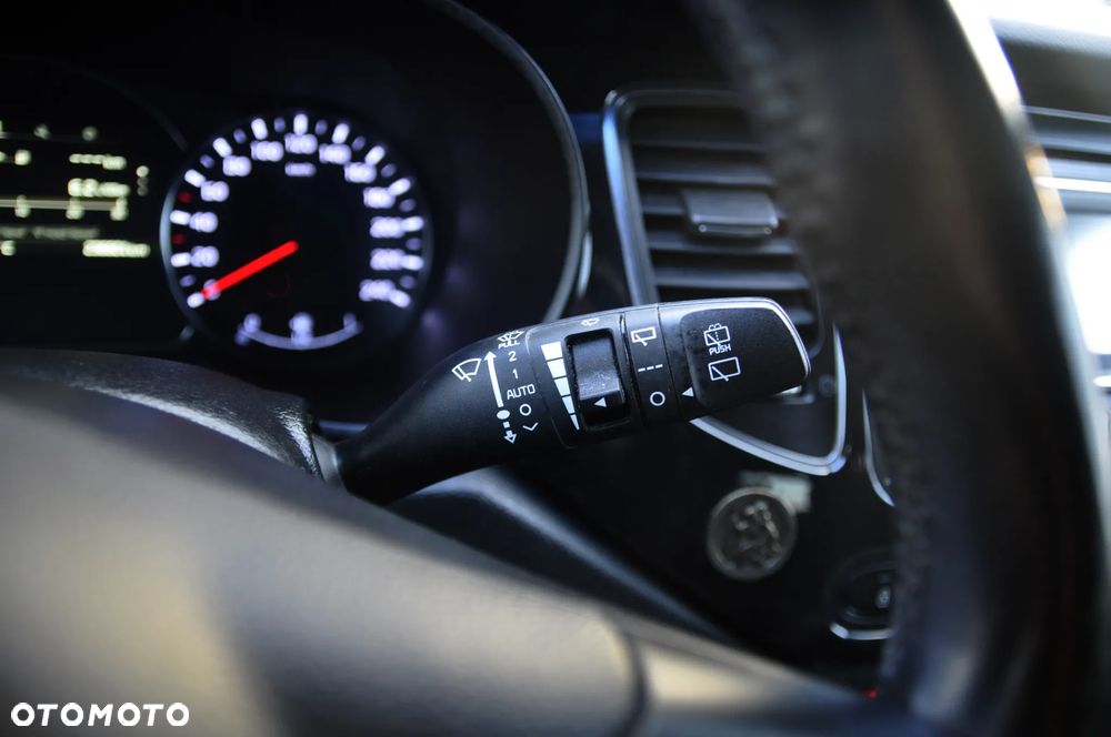 Kia Carens 1.7 CRDi XL - 12