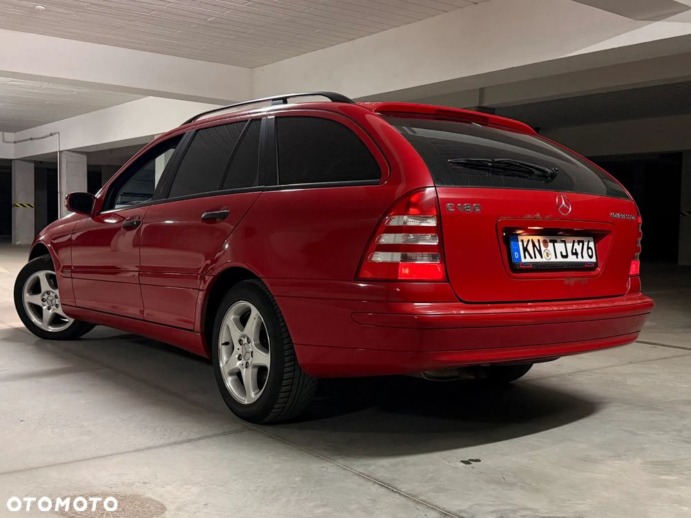 Mercedes-Benz Klasa C 180 T Kompressor Classic - 16