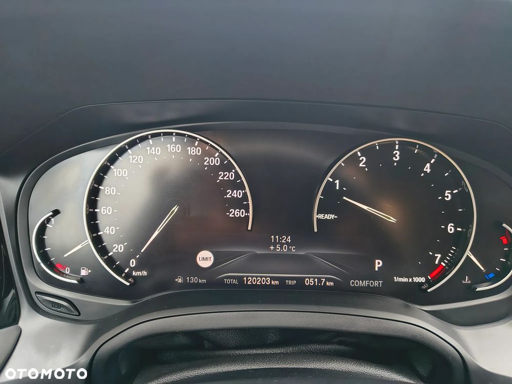 BMW Seria 3 320i Sport Line Shadow - 17