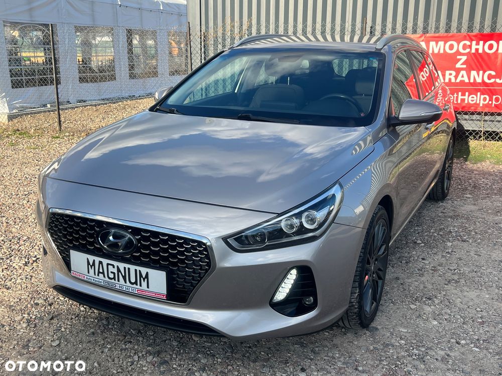 Hyundai i30 1.6 D Premiere Luxury DCT - 32