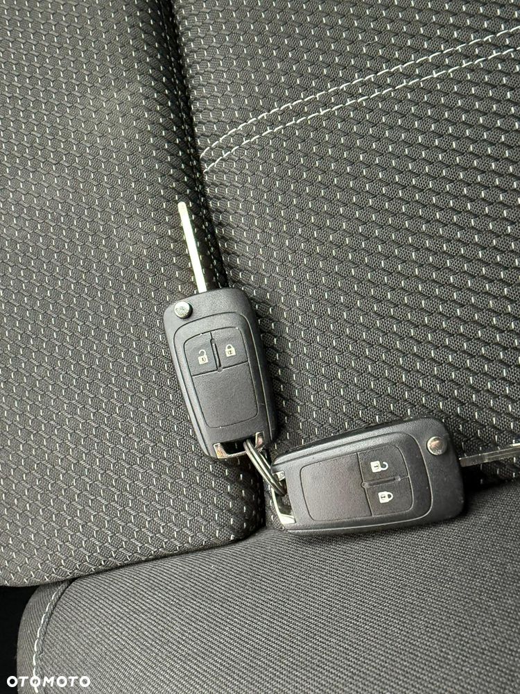 Opel Astra 1.4 Turbo Style - 21