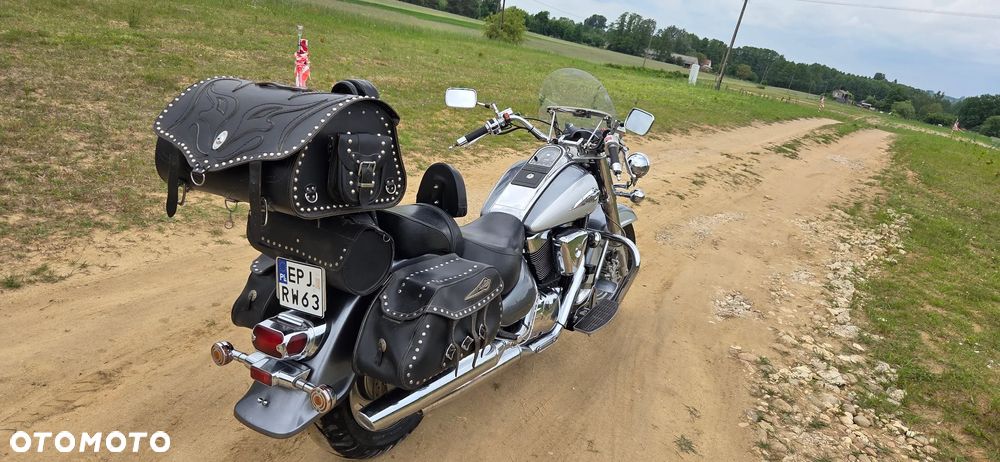 Suzuki Intruder - 3