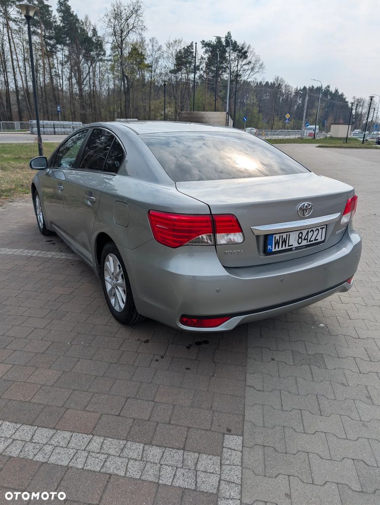 Toyota Avensis 1.8 Sol plus - 4