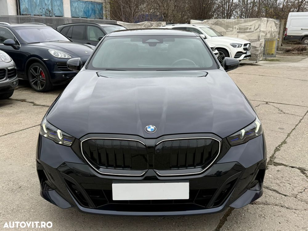 BMW Seria 5 520i AT MHEV - 1