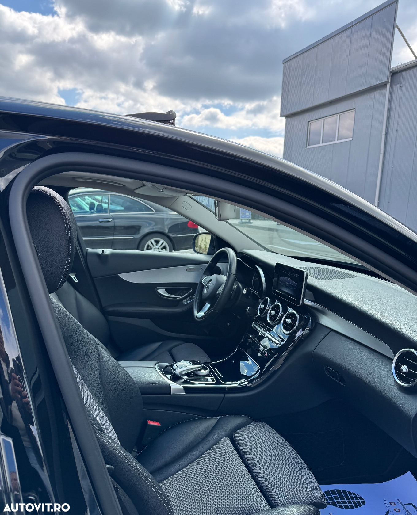 Mercedes-Benz C - 8