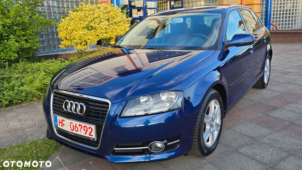 Audi A3 Sportback - 1