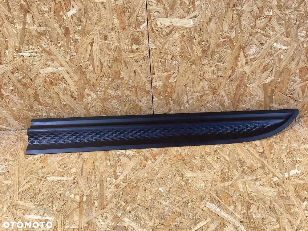 PORSCHE MACAN LISTWA DRZWI LEWY PRZÓD 95b8378891r 95b898489l