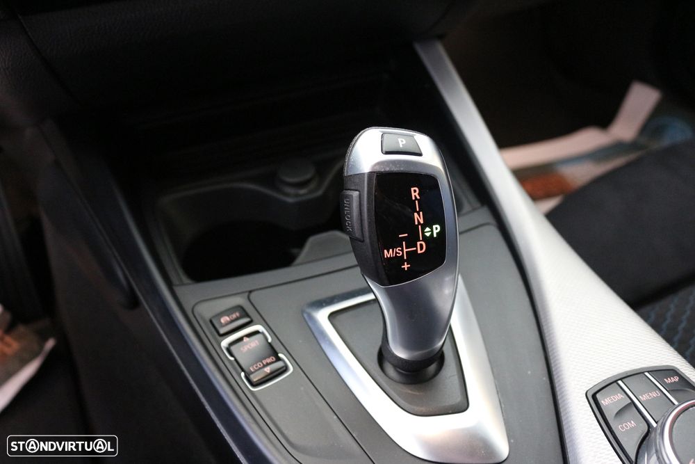 BMW 118 d Aut. M Sport - 30