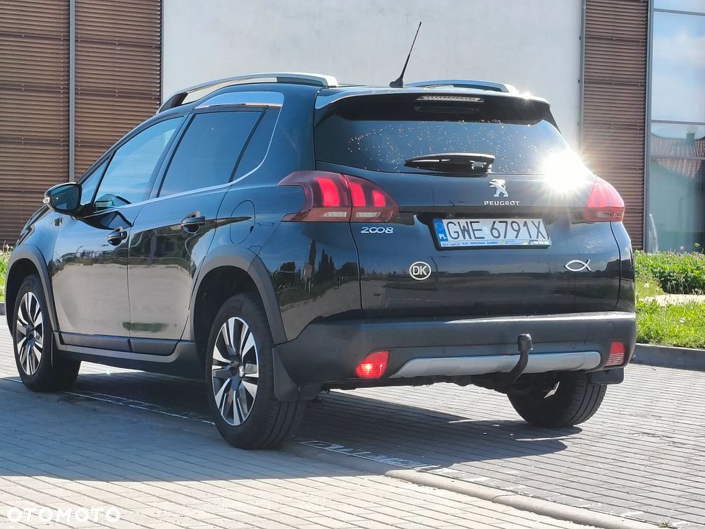 Peugeot 2008 1.5 BlueHDi Allure S&S - 5