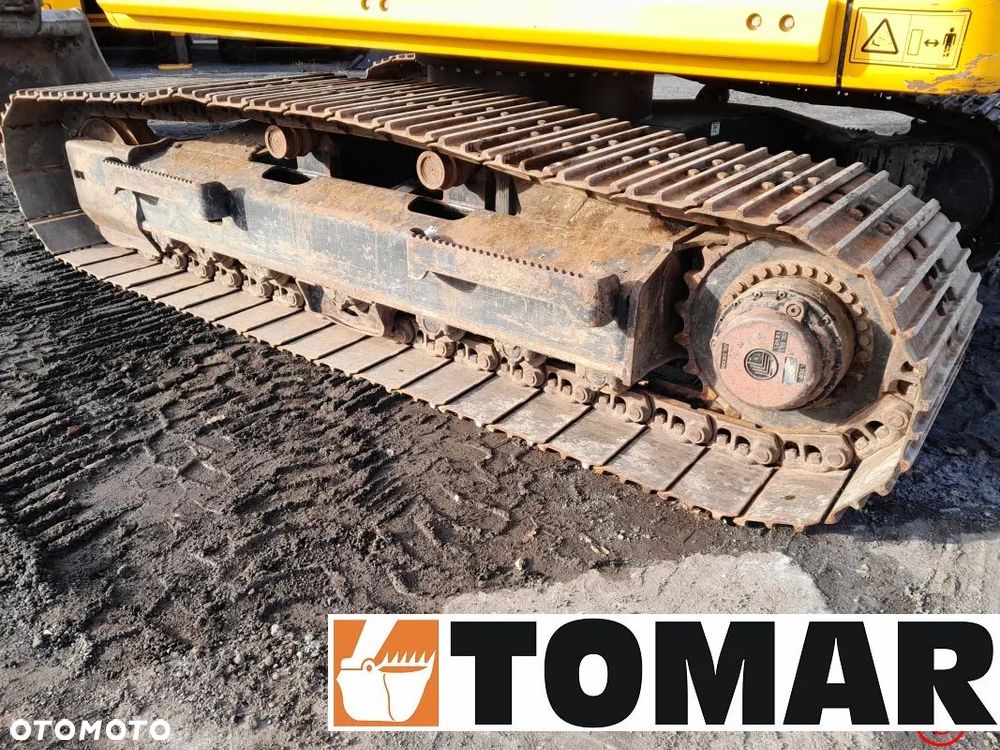 JCB 150X  HD 2021R 17 TON - 26