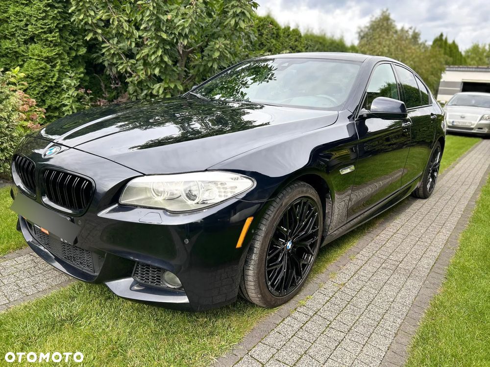 BMW Seria 5 550i - 11