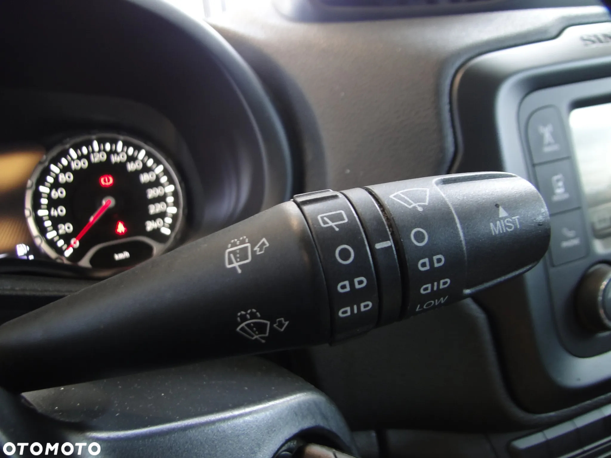 Jeep Renegade 2.0 MultiJet Limited 4WD S&S - 29