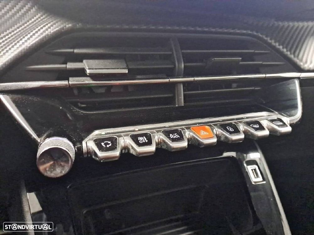 Peugeot 208 1.2 PureTech Active Pack - 22