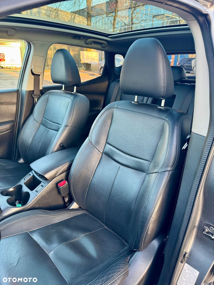Nissan Qashqai 1.6 dCi Xtronic TEKNA+ - 28