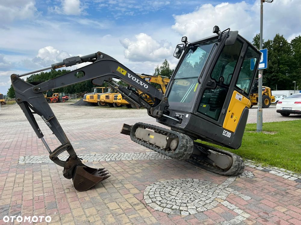 Volvo EC20D - 10