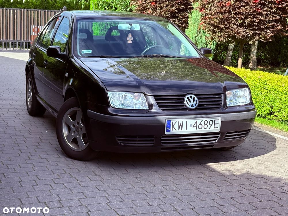 Volkswagen Bora - 1