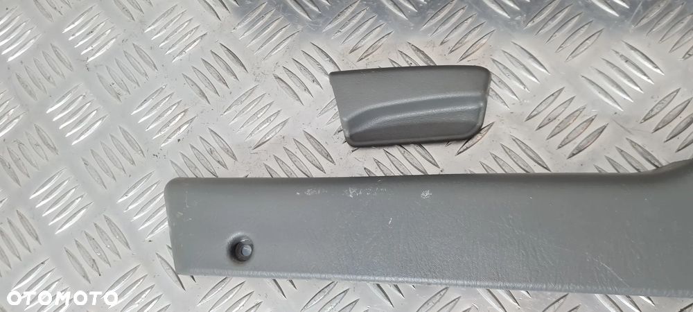 Suzuki Jimny Osłona Fotela Prawy Przód - 12