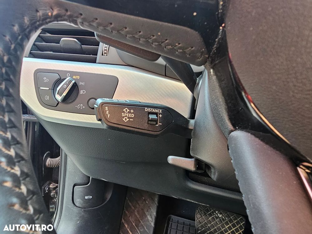 Audi A4 2.0 TDI S tronic quattro design - 14