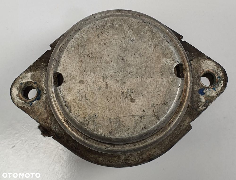 PODUSZKA SKRZYNI AUTOMAT VW PASSAT B5 4B0399151M - 3