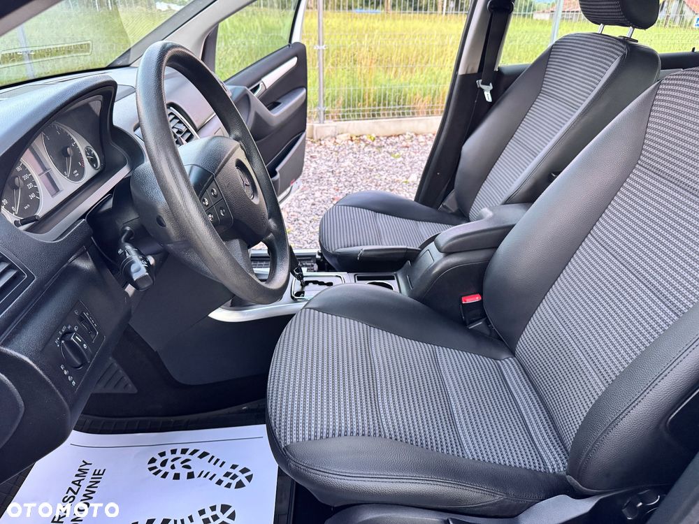 Mercedes-Benz Klasa B 180 CDI Autotronic - 15
