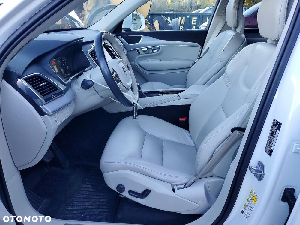 Volvo XC 90 T5 AWD Geartronic Momentum Pro - 8