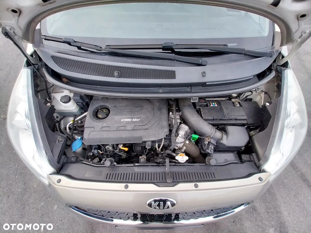 Kia Venga - 17