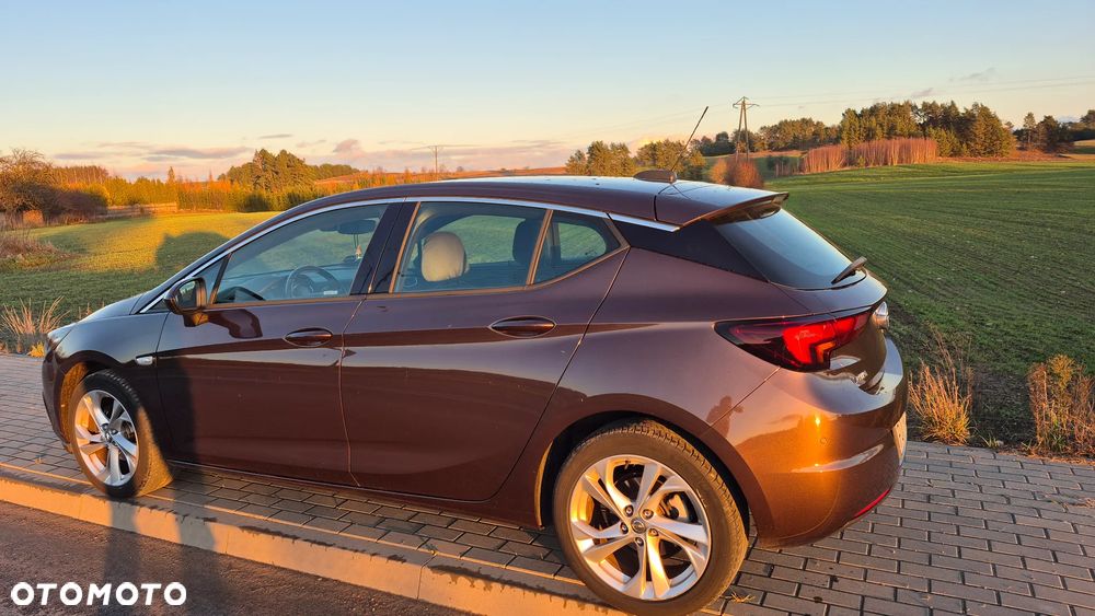 Opel Astra 1.4 T Dynamic S&S - 8