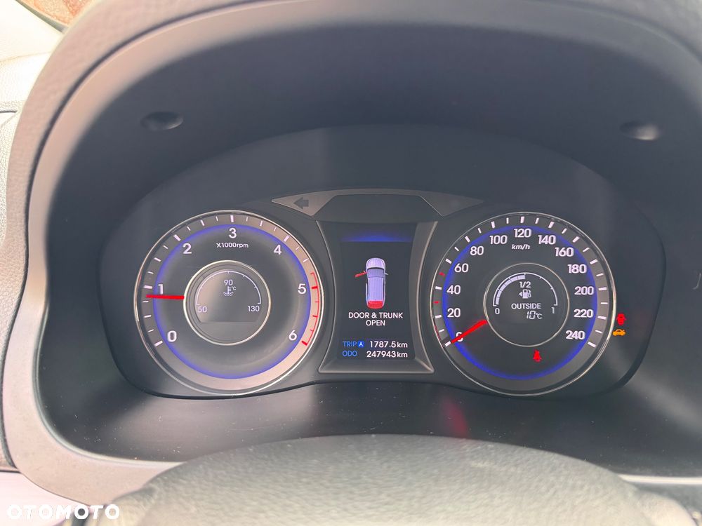 Hyundai i40 1.7 CRDi Comfort + - 16