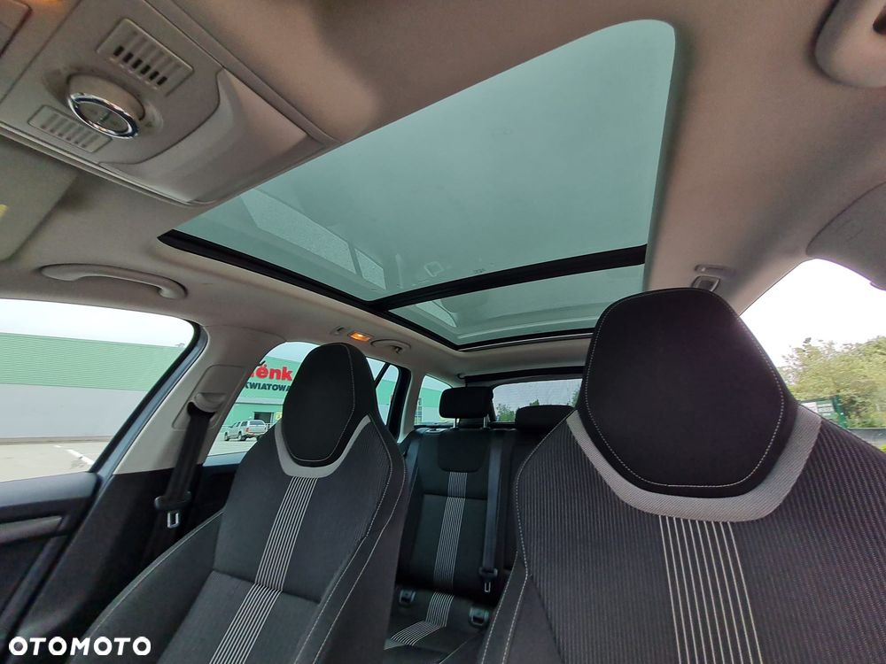 Skoda Octavia 2.0 TDI SCR 4x4 Style DSG - 10