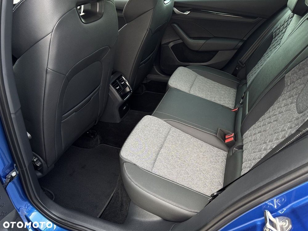 Skoda Octavia 1.5 TSI mHEV Sportline DSG - 10