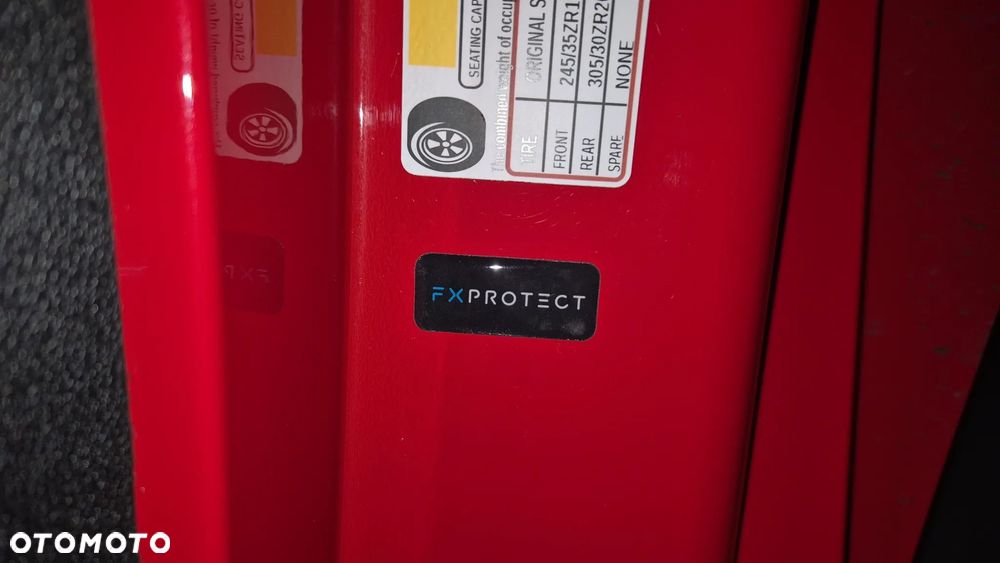 Chevrolet Corvette - 25