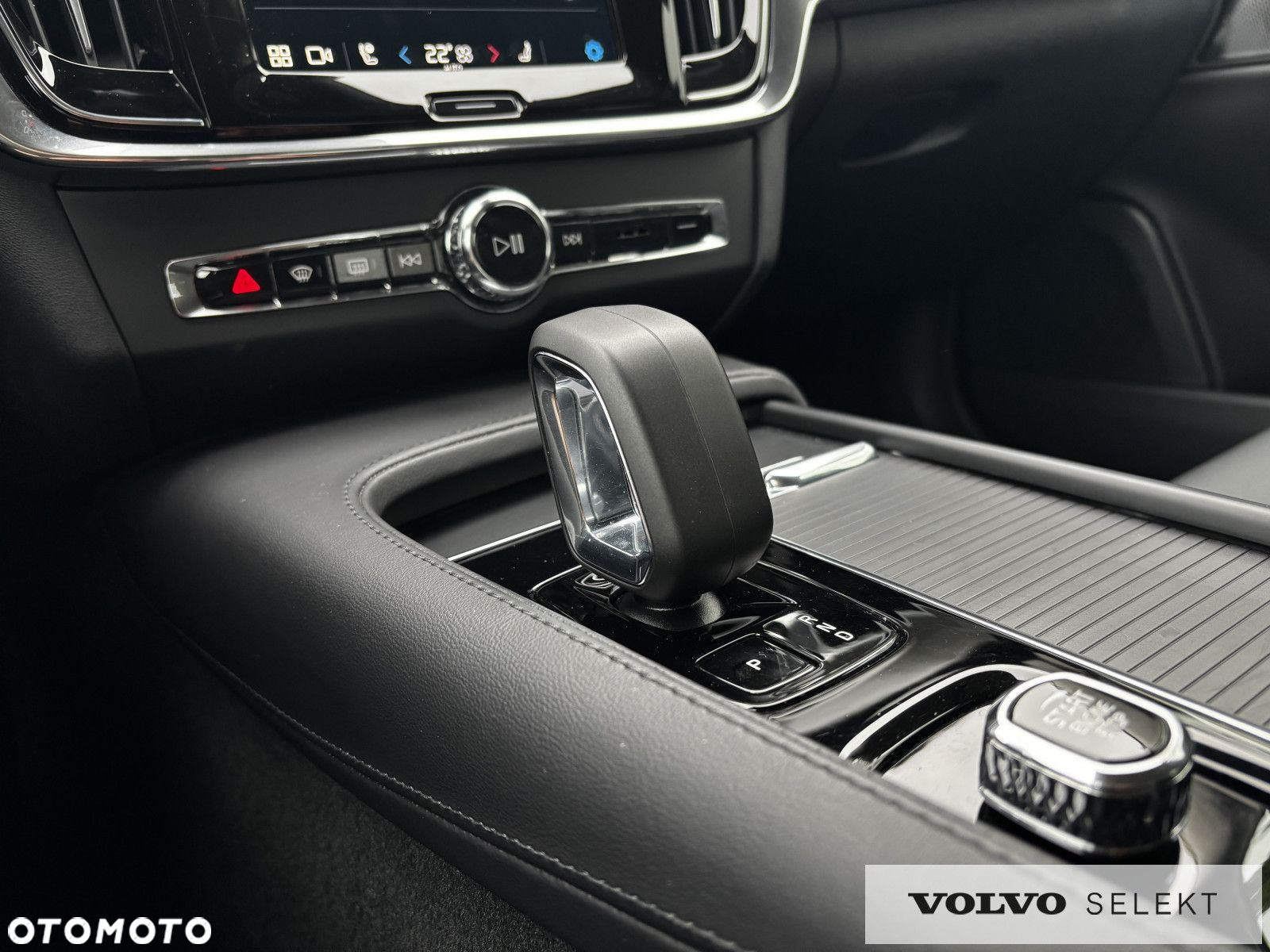 Volvo S90 - 14